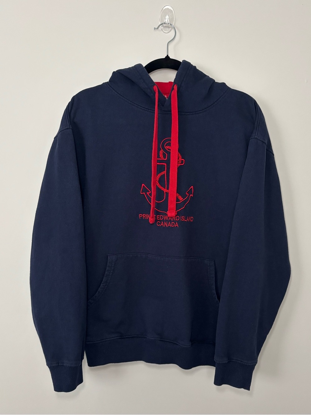 Prince Edward Island Embroidered Souvenir Hoodie Navy Blue Size L